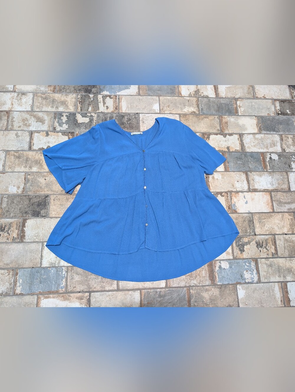 89th + Madison Cornflower Blue Tiered Button-Front Babydoll Blouse Women's large